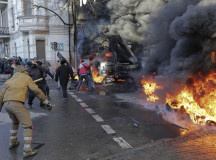 Mărturie de pe străzile Kievului. “Lunetiştii trag atât în protestatari, cât şi în oamenii obişnuiţi. Am văzut şapte cadavre cu urme de gloanţe pe ele”
